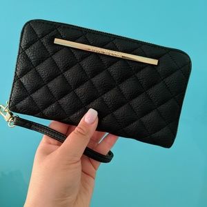 Steven Madden black quilted large wallet
